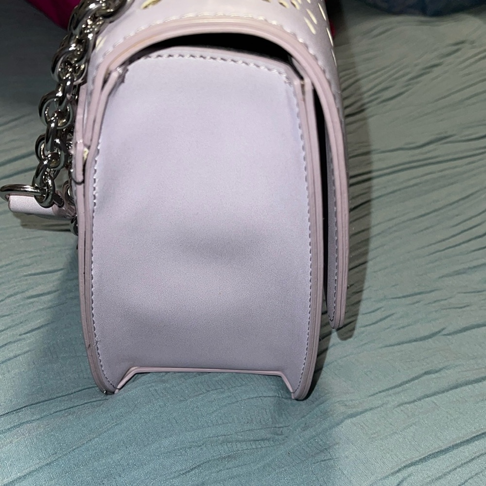 Preloved Chelsea 28 light lavender leather bag! - Picture 5 of 7